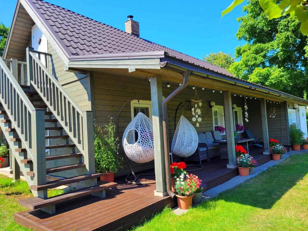 Villa Namins Pie Juras Lapmežciems Exterior foto